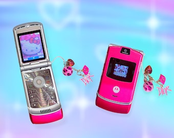 Vintage Y2K Hot PINK Motorola Razor Mobile Flip CellPhone.Works!
