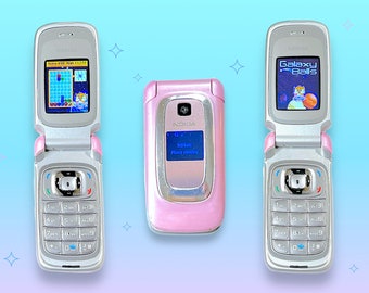 Teléfono celular Nokia Flip rosa Y2K vintage de los años 90. Raro.