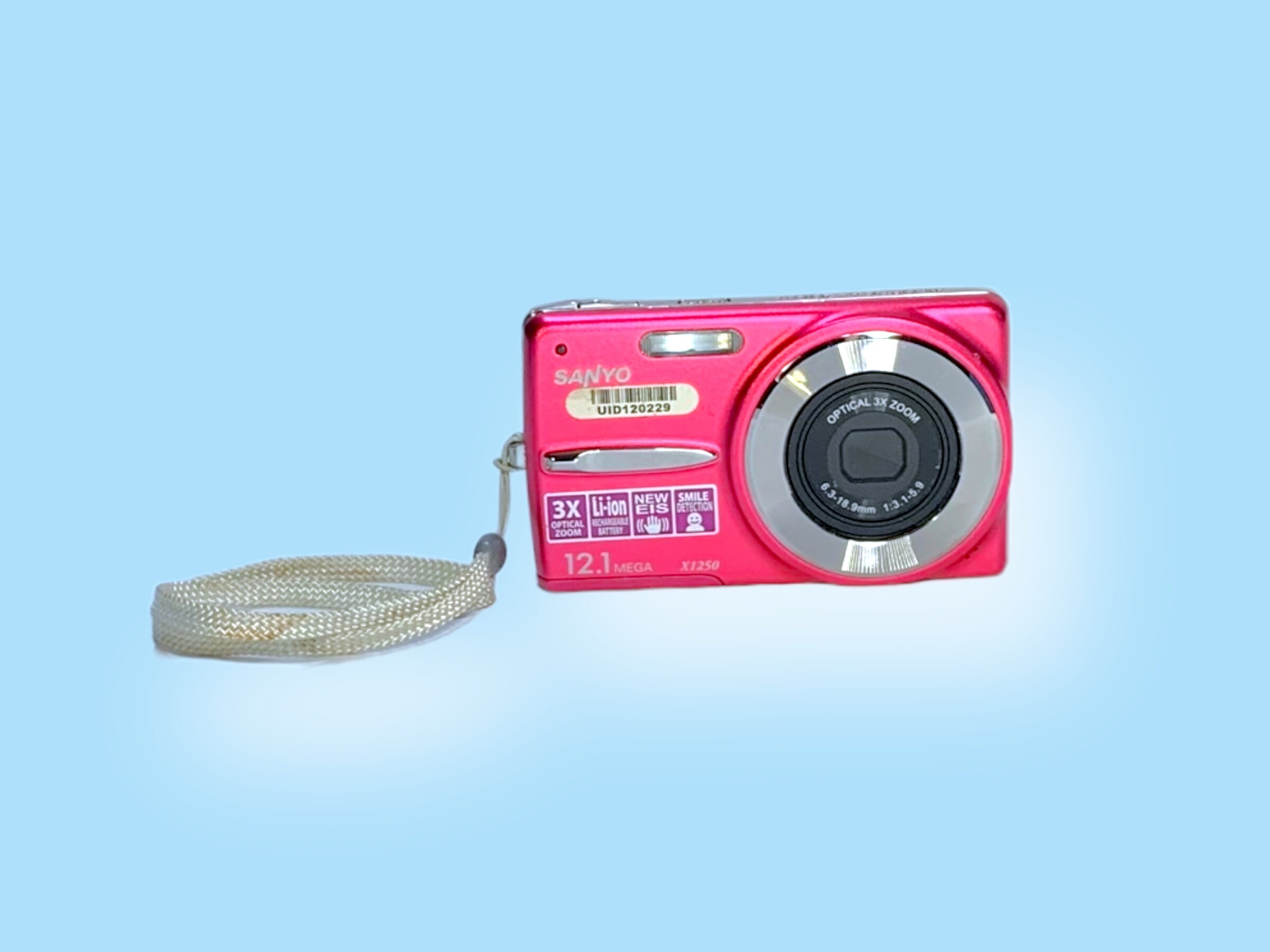 Vintage Pink Digital Camera. Sanyo. - Etsy Vintage Pink Digital Camera. Sanyo. - Etsy