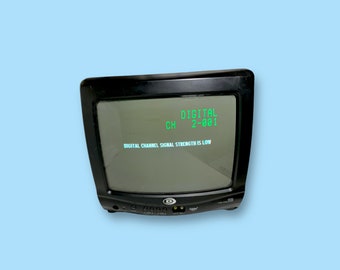 90年代のビンテージVHS CRTテレビセット。ゲームもできます