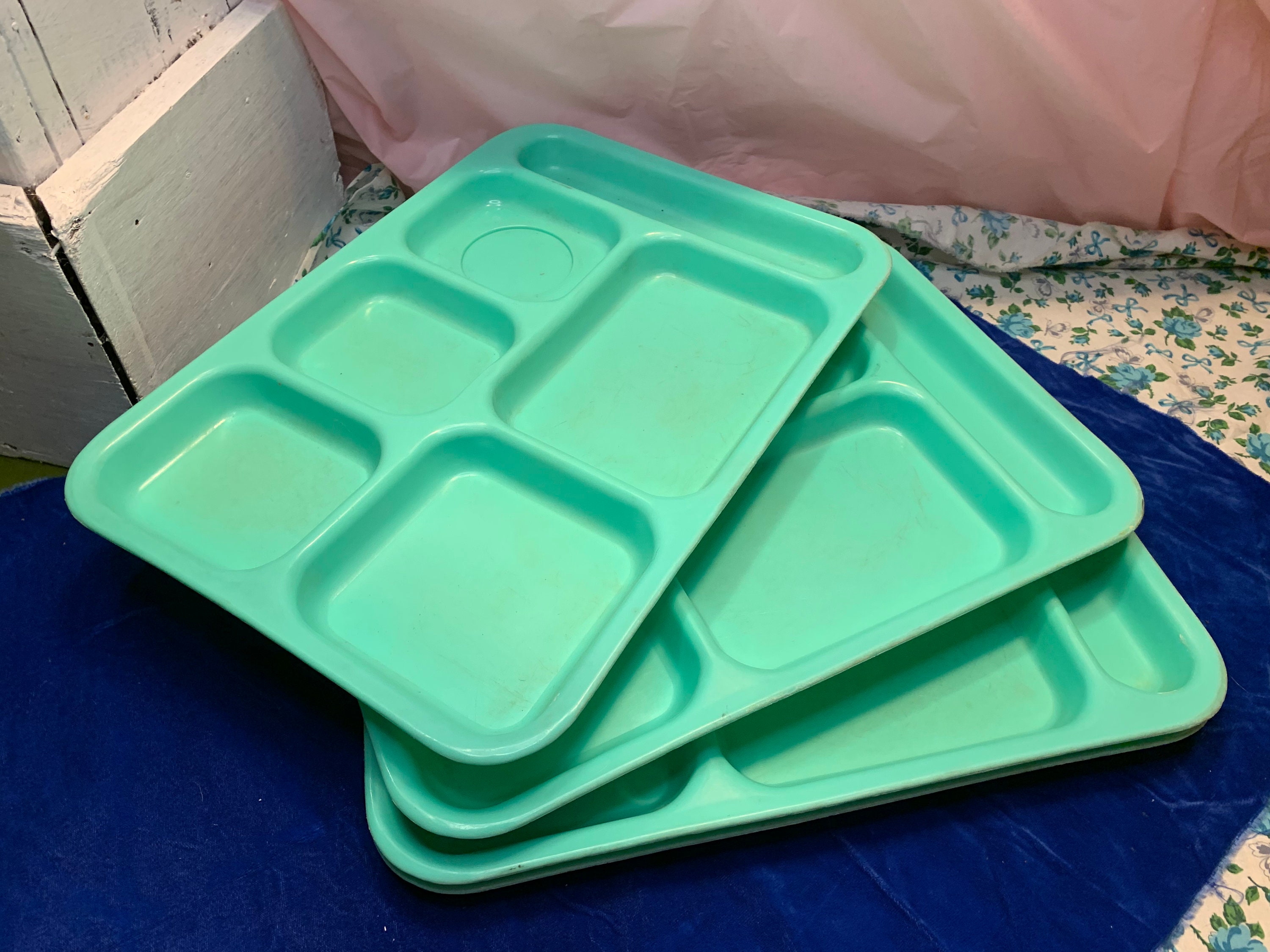 Vintage 90s Mint Green Plastic School cafeteria lunch trays. Etsy