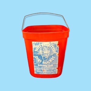 Vintage Nitty Gritty Red Plastic Garden Bucket.