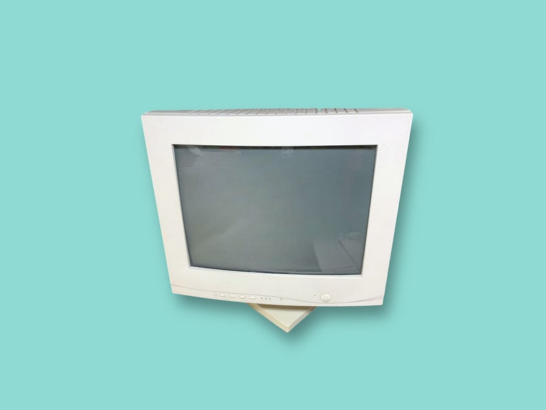Vintage Y2K Desktop-Computerbildschirm. Wie es ist. Bild 7