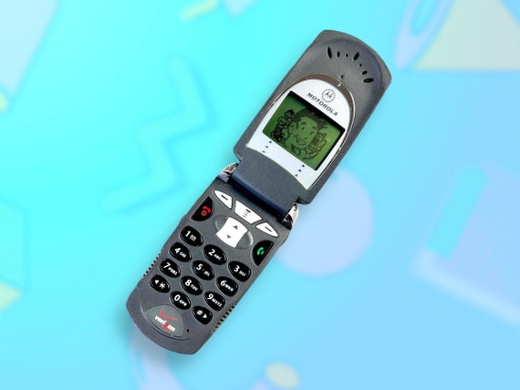 Vintage Y2K Motorola Flip Cellphone.rare. - Etsy