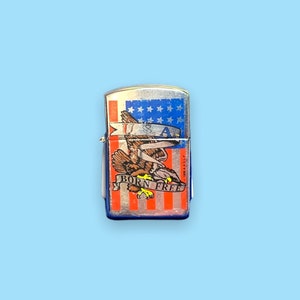 Vintage Patriotic American Zippo Lighter.