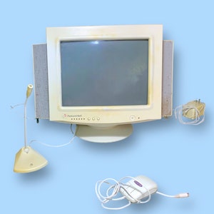 Vintage Computer PC Desktop . Packard Bell.As is.