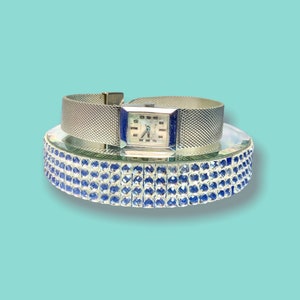 Montre-bracelet vintage Timex Square. Rare