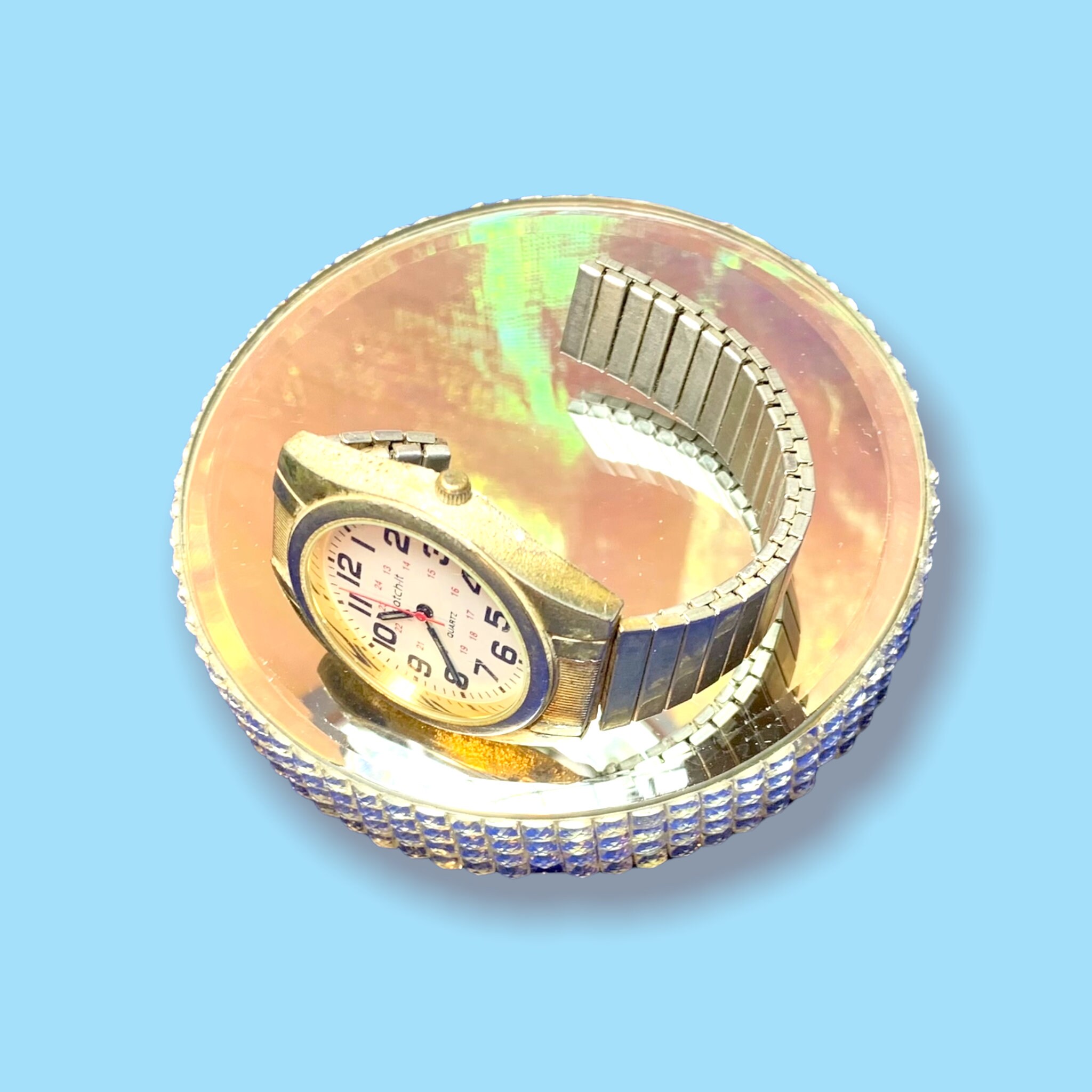 Watch it quartz wrist hotsell watch