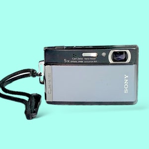 Vintage Sony SteadyShot Digital Camera.