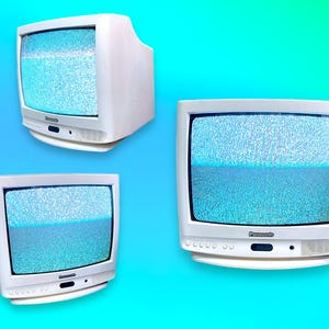 Vintage 90’s TV CRT Panasonic Television.Works as is.