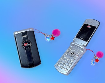 Vintage 90’s Y2K Kyocera Mobile Flip CellPhone.As is.