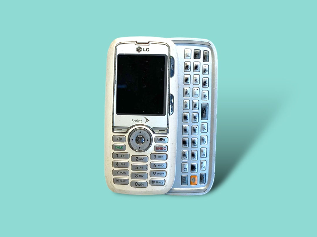 Vintage Y2K LG Keyboard Slide Cell Phone. Etsy