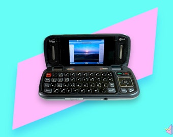 Vintage Y2K LG Camera Phone. Works.
