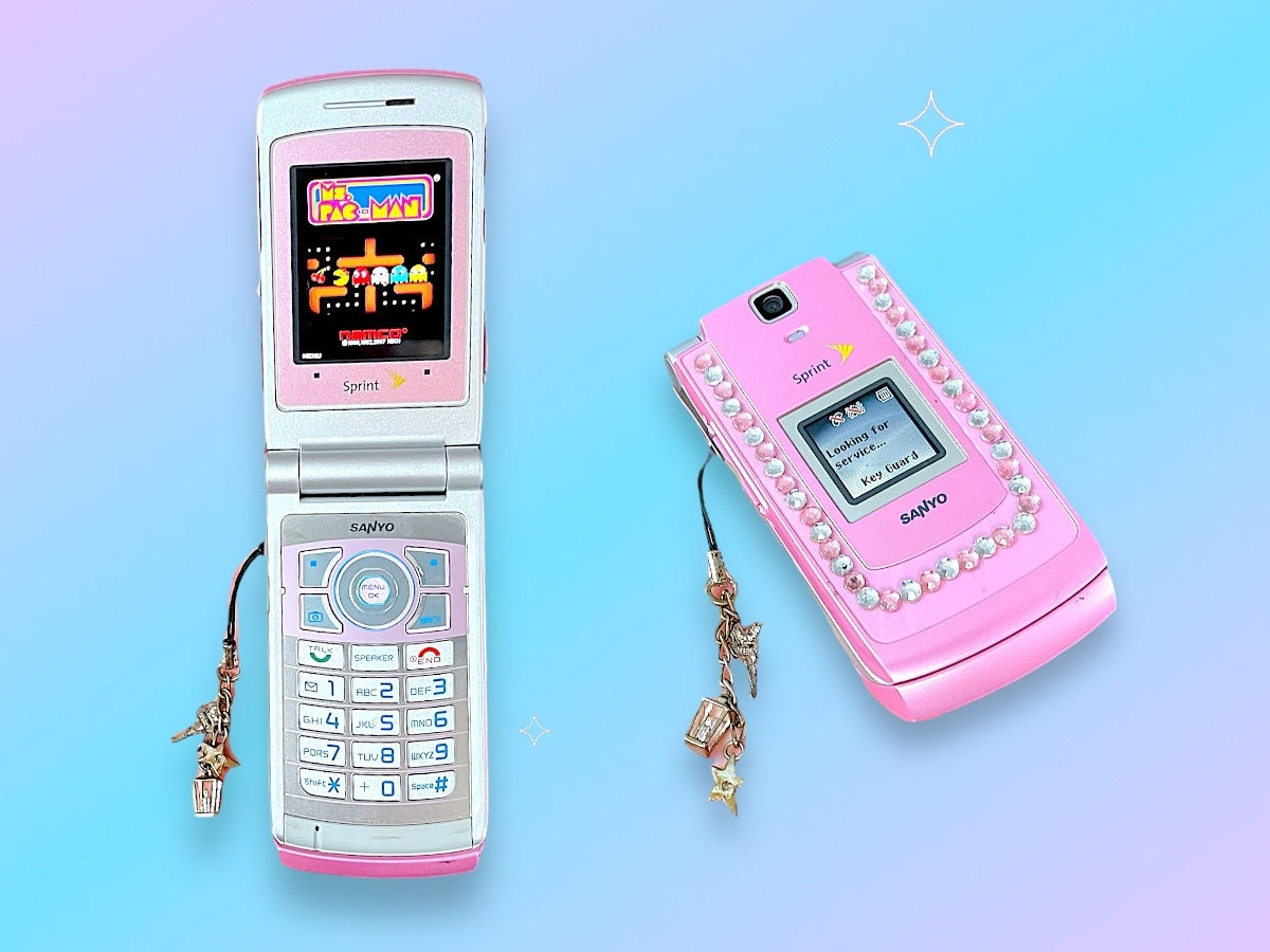 Vintage Y2K Pink Sanyo Camera Flip Cell Phone.rare.works! - Etsy