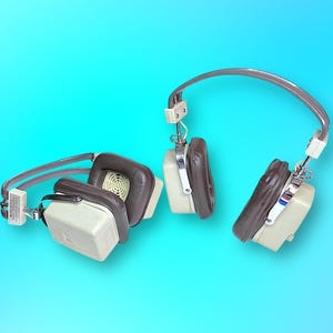 Vintage AM Radio Headphones. Rare.Works.