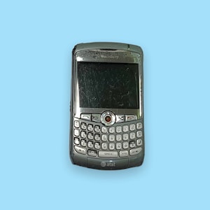 Vintage Y2K Blackberry Cell Phone.works.as is.