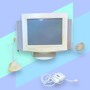 Vintage 90s PC Desktop Computer Screen Monitor Speakers . Rare . As is.
