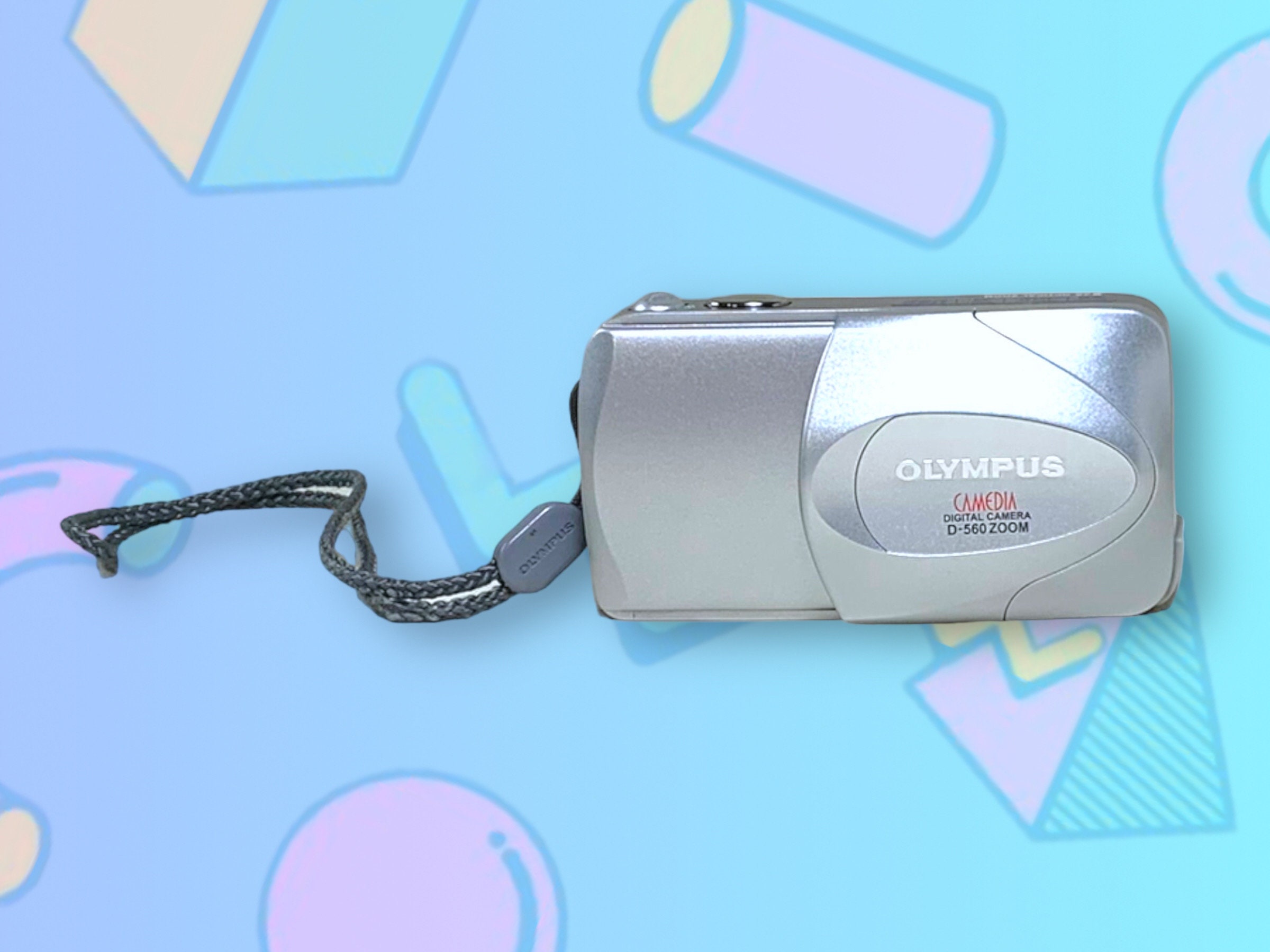 美品！動作品 Y2K 平成レトロ CCD OLYMPUS CAMEDIA C-2 完動品 コンデジ 平成レトロ CCD OLYMPUS C-2 C2 ZOOM - メルカリ
