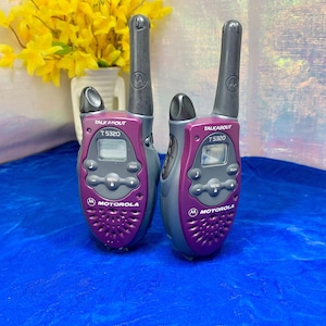 Vintage Motorola Walkie Talkie Radios.As Is.WORKS image 2