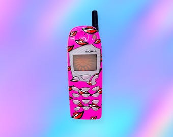 Vintage 90’s Y2K PINK Nokia Mobile  Cell Phone.