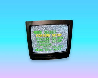 Vintage 90s TV Sanyo Television set.Works.as is.