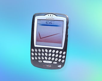 Vintage 90’s Y2K BlackBerry Mobile Cell Phone.Works!