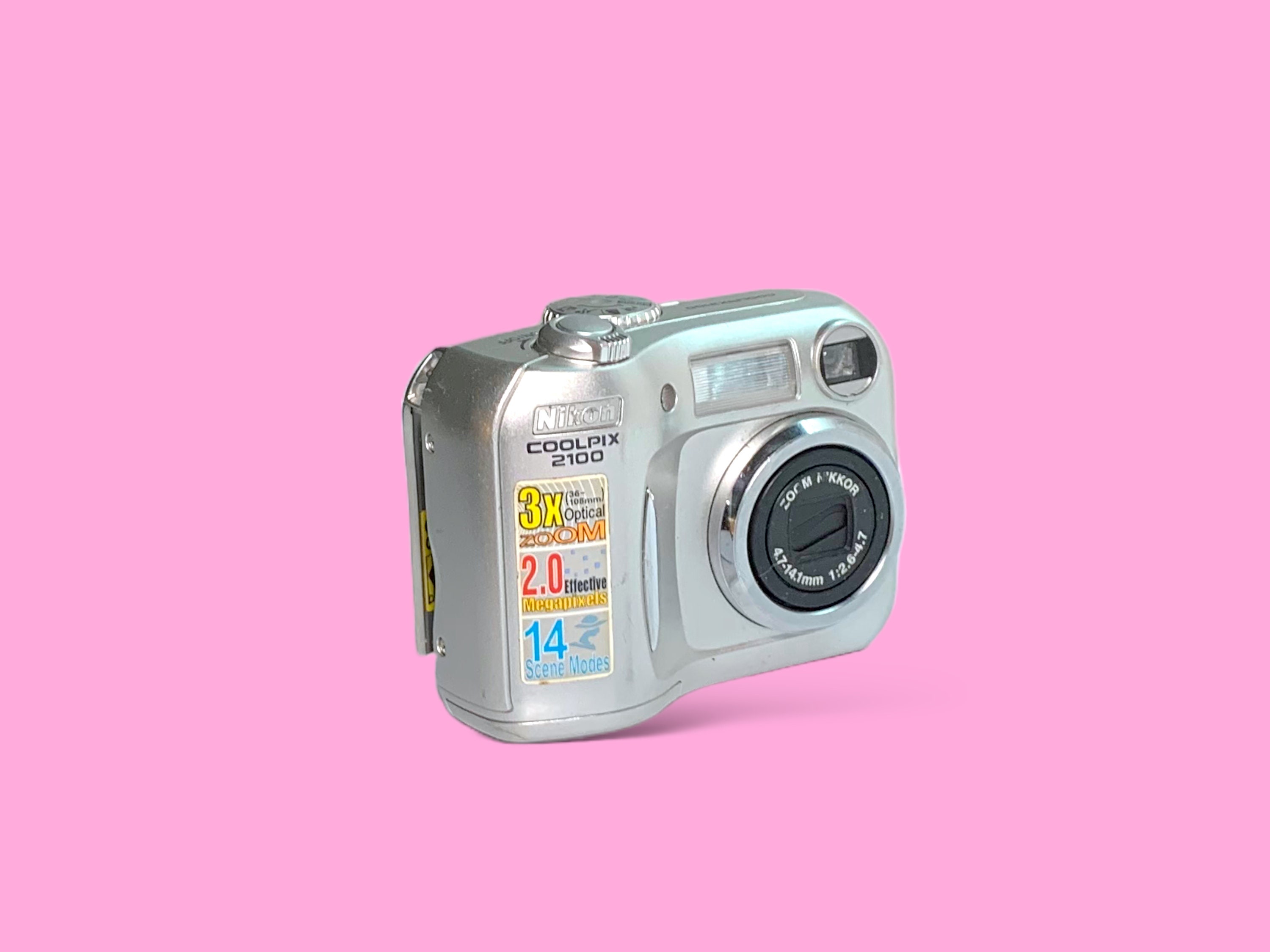 美品 NIKON デジタルカメラコンデジ Y2K 【公式通販】