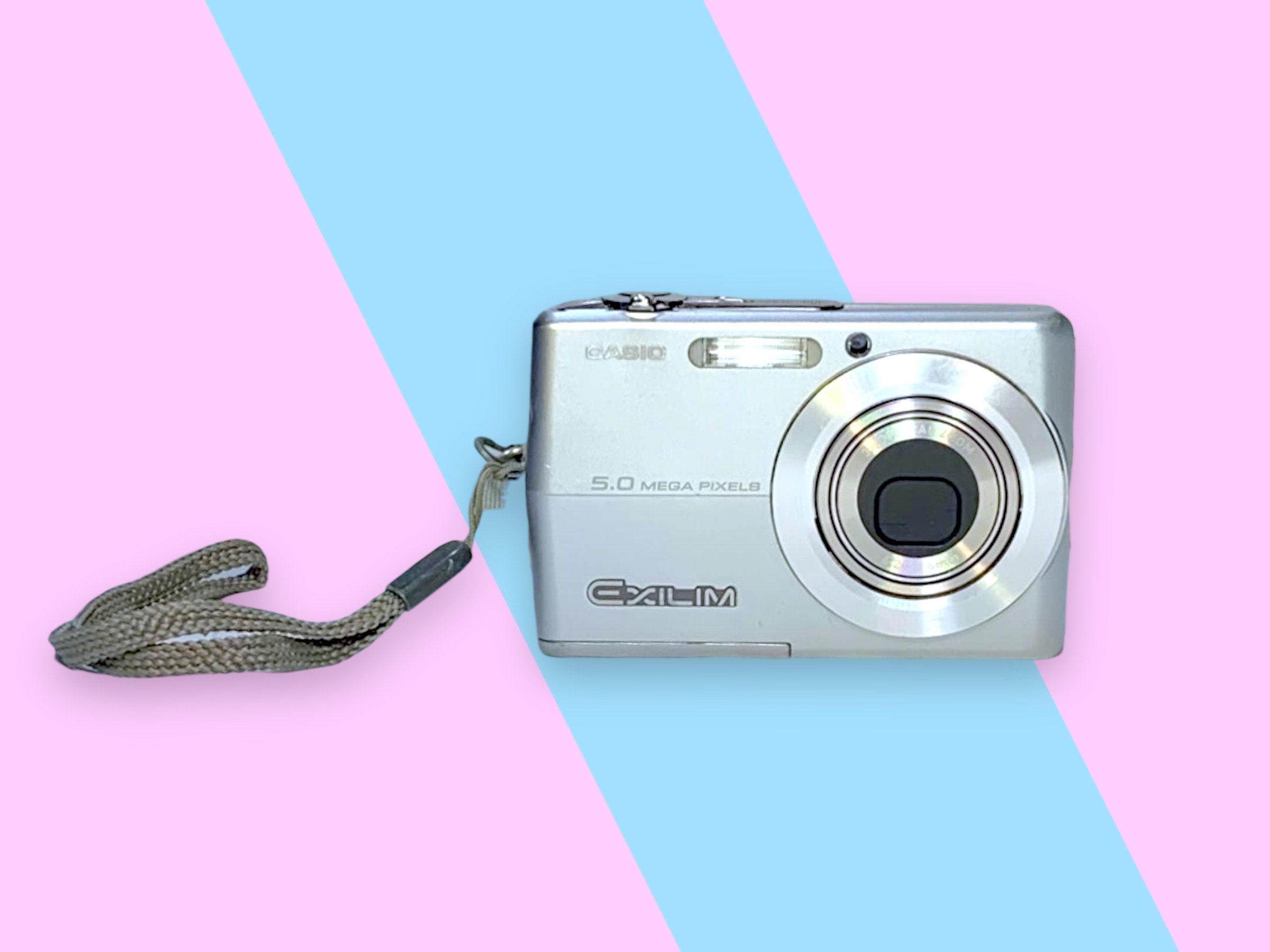 Vintage Y2K Digital Camera Casio. - Etsy Canada