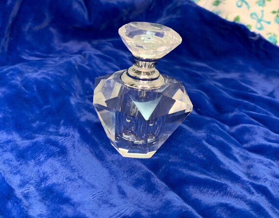 Vintage Crystal Perfume Bottle. - image 9
