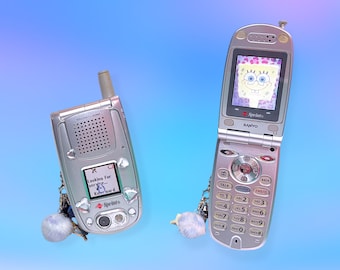Vintage Y2K Sanyo Mobile Flip Cell Phone.Works.As is.