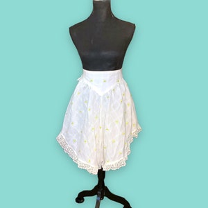 Vintage White Lace Apron.