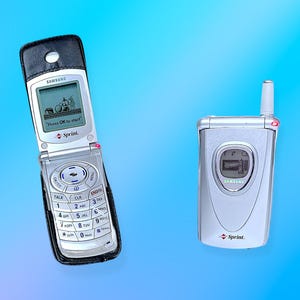 Vintage 90s Y2K Samsung Flip Cell Phone.Works.