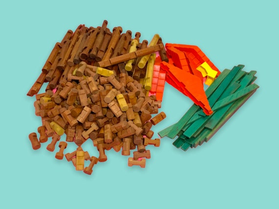 Lincoln Logs Vintage Keychains