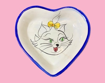 Vintage Cat Pottery Art Heart shaped Dish.