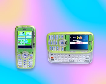 Teléfono celular con teclado LG vintage Y2K.