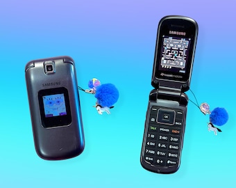Vintage Y2K Samsung Mobile Flip Cell Phone.Works!