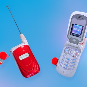 Vintage 90’s Y2K Motorola Mobile Flip CellPhone.Works!