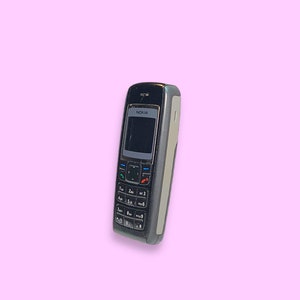 Vintage 90s Nokia Cellphone. Works!