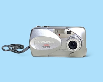 Vintage Y2K Olympus Digital Camera. Works .