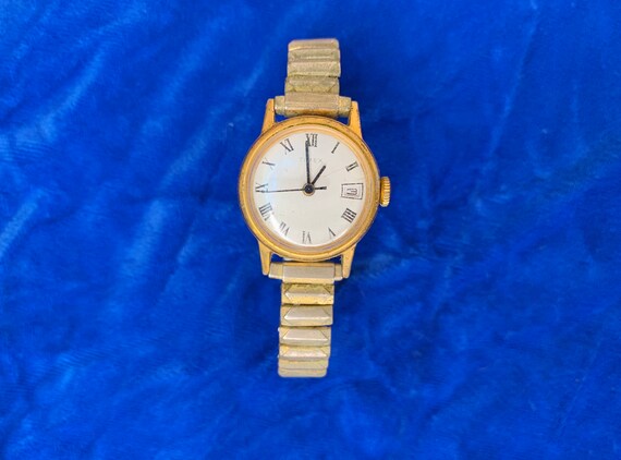 Vintage Gold Timex Wrist Watch - image 5