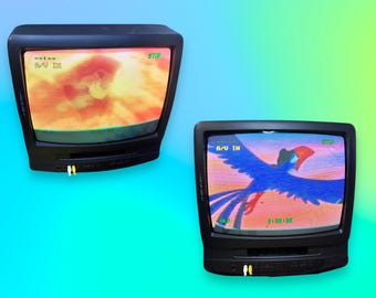 Televisor VHS/VCR CRT vintage de los años 90, efecto 2000. Tal cual.