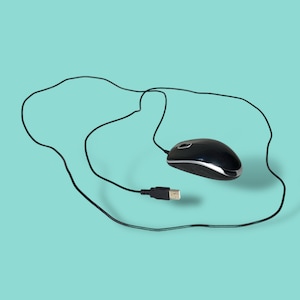 Vintage 2000s computer mouse.