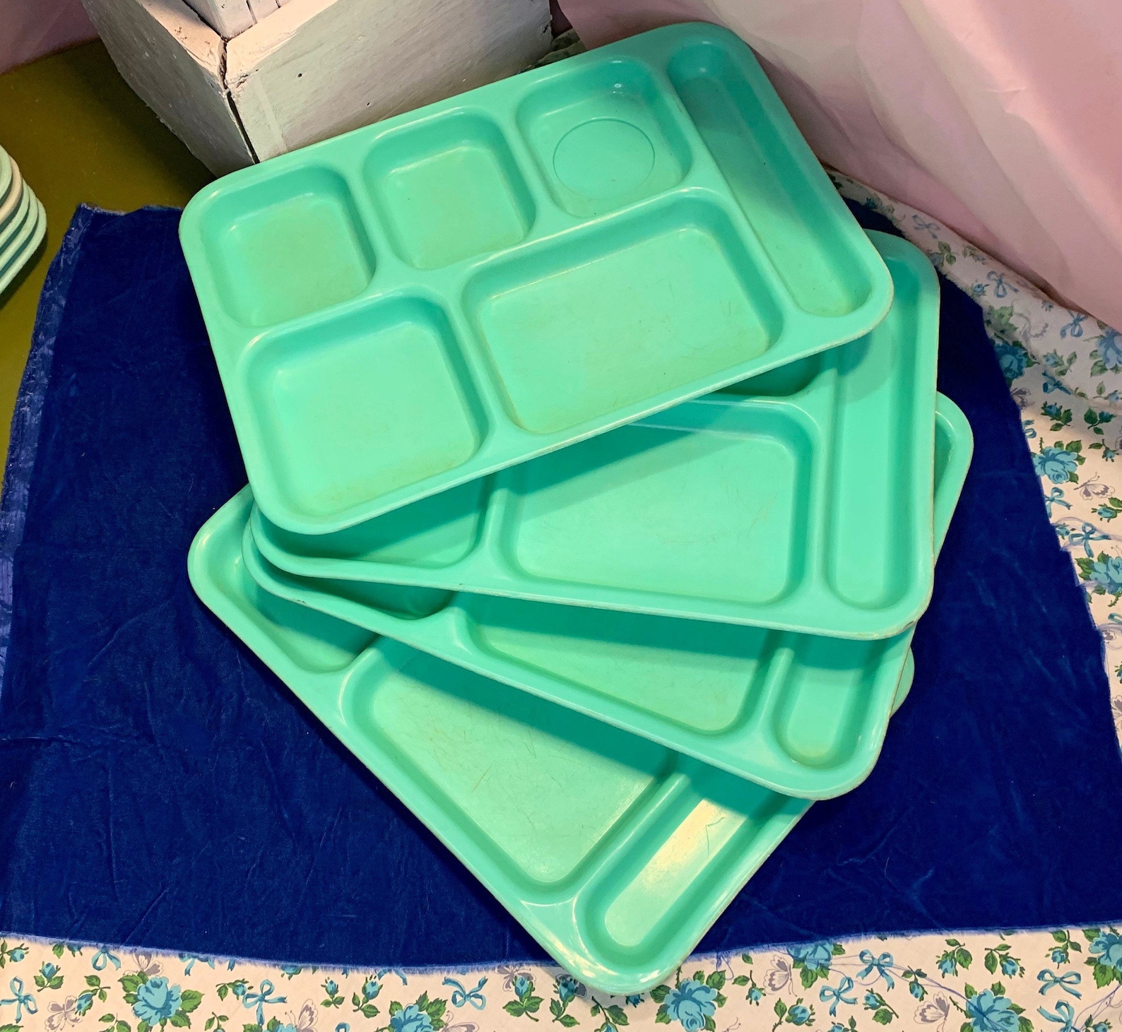 Vintage 90s Mint Green Plastic School cafeteria lunch trays. Etsy