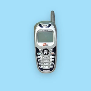 Vintage 90s Kyocera Cell Phone. Works!