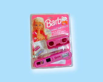 Vintage 90s Barbie Pink Camera. Like New!