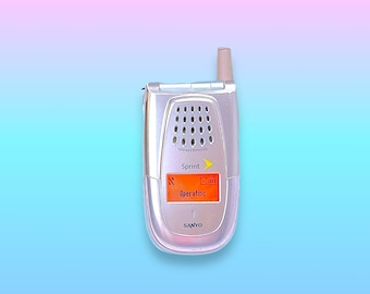 Vintage Y2K Pink Sanyo Flip Cell Phone. Rare.Works!