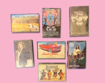 Colección de cintas de casete de música vintage de los años 90.