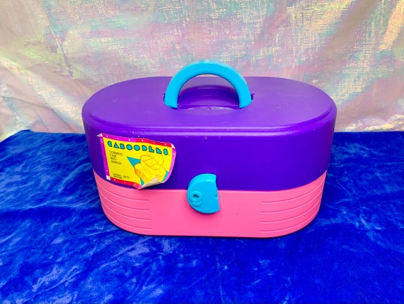 Why the '90s Caboodles Case Is the Greatest Makeup Organizer Ever