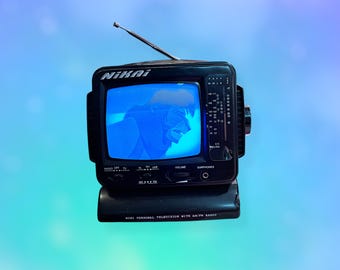 Vintage 90’s Y2K Portable TV Television set.Works.As is.
