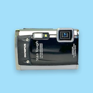 Vintage digitale camera van Olympus. Niet getest. Zoals het is.